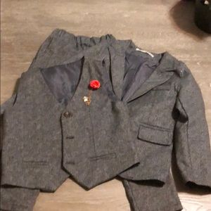 Toddler Boys 3-Piece Suit !